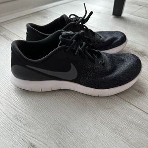 Nike | Women’s Black Running Athletic Shoes